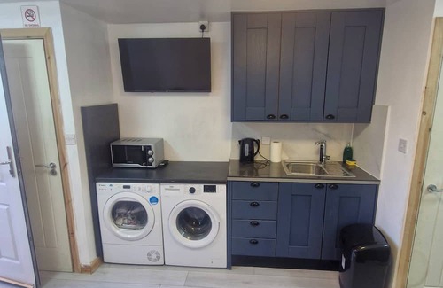 Rochdale House | Guest house Rochdale Greater Manchester. .