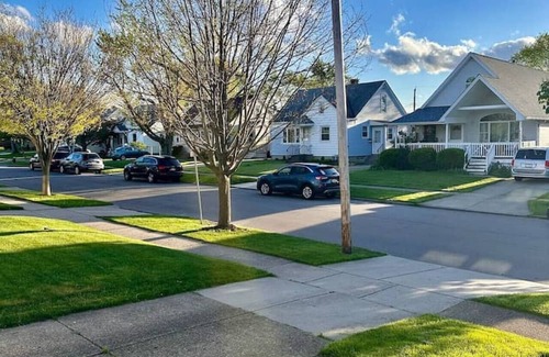 Buffalo House | 511) Cozy 3 bedroom by Niagara Falls