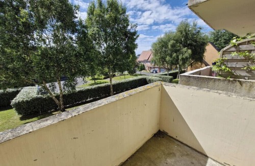 Touques Apartment | Pretty flat with swimming pool in Touques