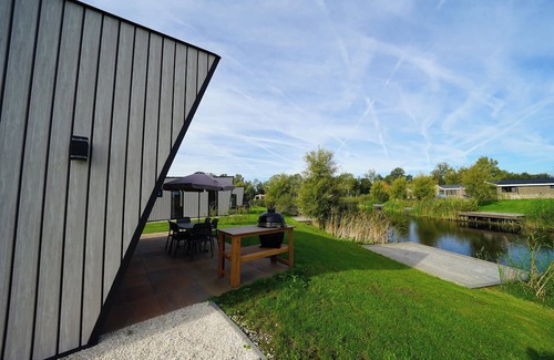 Municipality of Kampen House | De IJssel Eilanden Chalet Just Nature for unforgettable family vacations with your dog