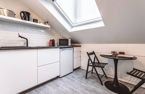 Hincmar Apartment | Le Coquet, Studio en duplex Climatisé