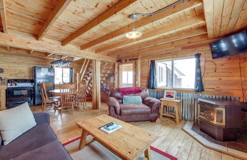 Lake Agnes Cabin | Hike, Ride & Boat: Rustic Retreat Near Steamboat