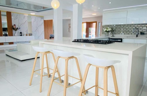 Santiago de los Caballeros Villa | Pastel Room Chef & Pool in the Mansion