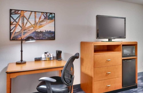 Bridle Trails House | Discover Seattle from our hotel in Washington