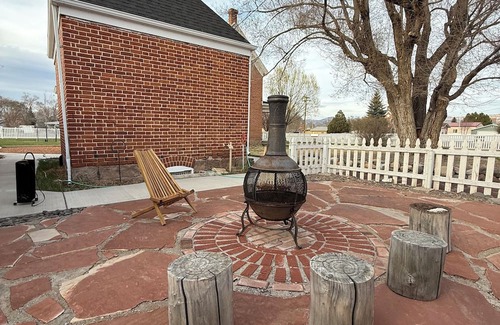 Panguitch House | Cozy Casita in Panguitch: Private Patio, Firepit, Near Bryce Canyon & Zion