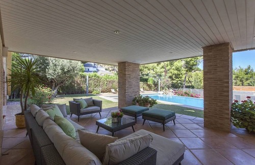 Sagunto Villa | House with iconic design