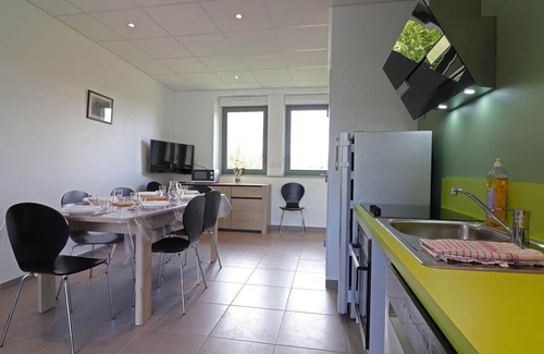Lonlay-l'Abbaye Apartment | Accessible cottage for disabled, ideal for hikers and families
