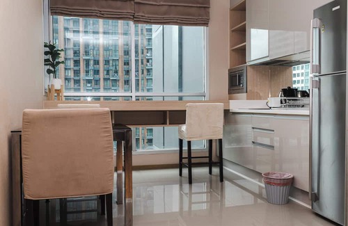 Makkasan Apartment | 1BR Luxury Condo Central Asoke Sky Pool & Gym