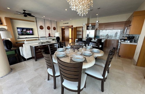 South Shore Hotel Area Resort | Garza Blanca Resort Panoramic 2 Bedroom Suite in charming Puerto Vallarta