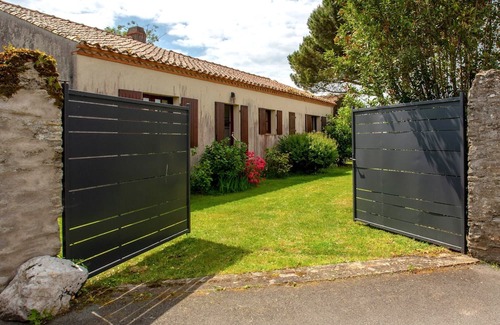 Les Moutiers-en-Retz House | Le Pré Vincent by Interhome