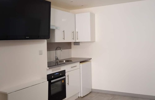 Gagny Apartment | Studio downtown Gagny