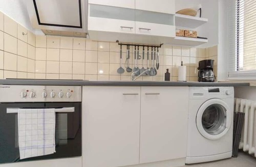 Mitte-Sud Apartment | Citycenter Living | 2Zi | 3OG | 2P