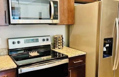 Downtown Baltimore Apartment | Chic & Central 1BR Ideal for Work & Leisure Stay