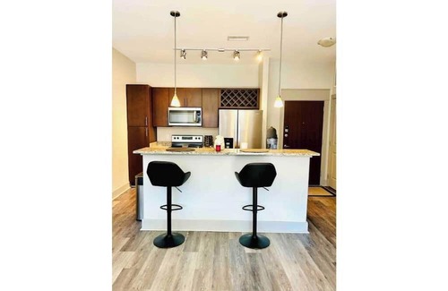 Downtown Baltimore Apartment | Chic & Central 1BR Ideal for Work & Leisure Stay