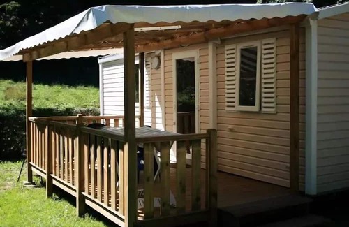 Oust House | MOBIL-HOME COUFLENS with covered terrace sleeps 6