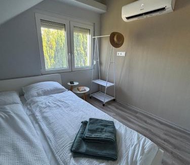 Pusztavacs Apartment | Kékzug
