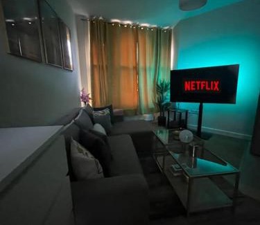 Stroud Green Apartment | Luxurious - 1 Bedroom Flat, Finsbury Park London