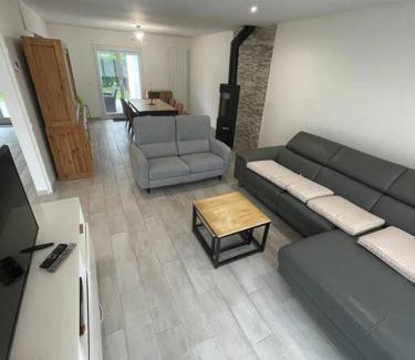 Pontault-Combault House | Maison 6 couchages avec jardin
