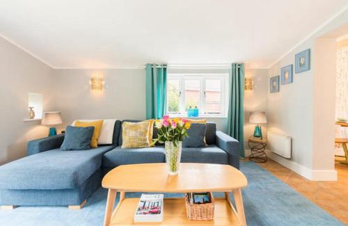 Wickhamford Villa | Elvin Baez