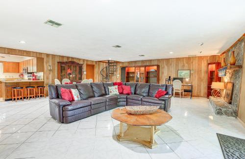 Sylvan Shores House | Lake Placid Home with Screened Porch Near Lake Clay
