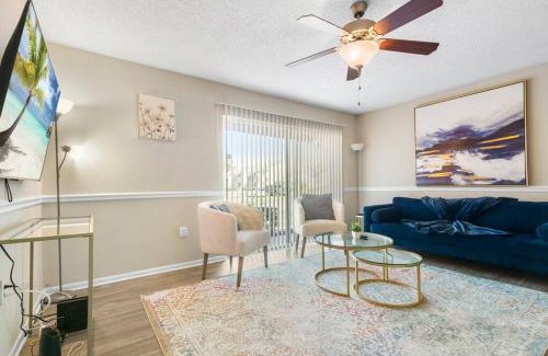Melbourne Apartment | Chic 3BR/2BA Escape: Pool, Gym, Laundry in Unit