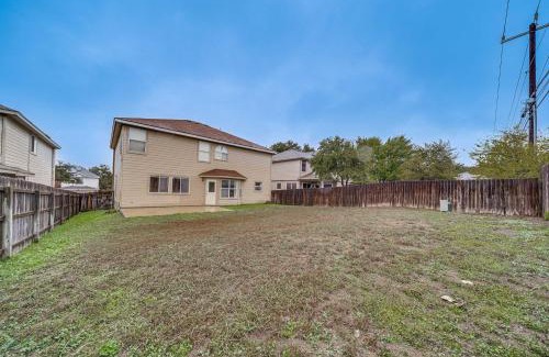 West San Antonio House | Spacious San Antonio Home about 17 Mi to Downtown!