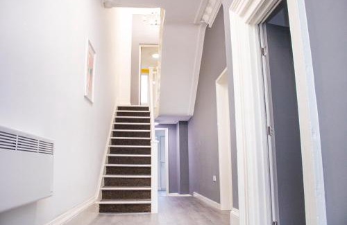 Moffat House | Chill Nexus Oasis