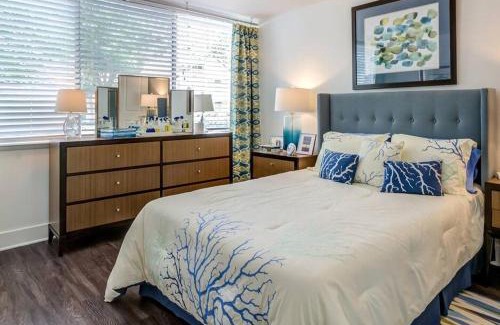 Eastport Apartment | Waterfront Condo Amazing Views with Resort Amenities