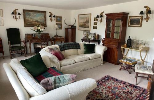 Meysey Hampton Bed & Breakfast | Field End House