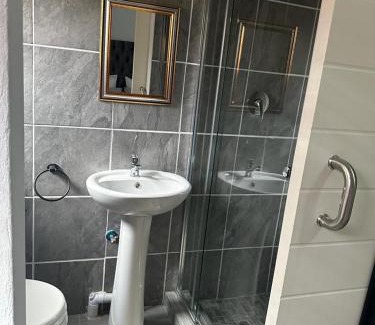 Bezuidenhout Valley Apartment | 163 on Bez