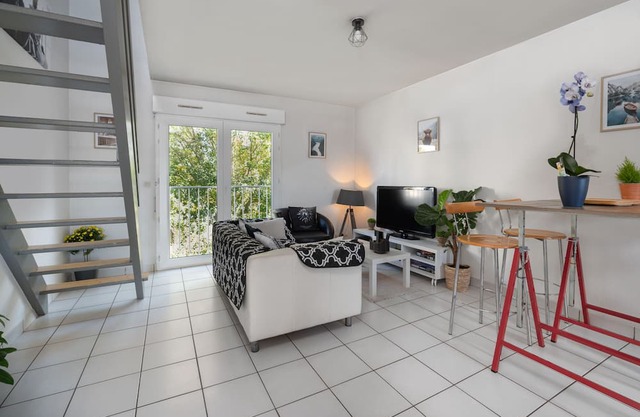 Duplex apartment Hennebont center