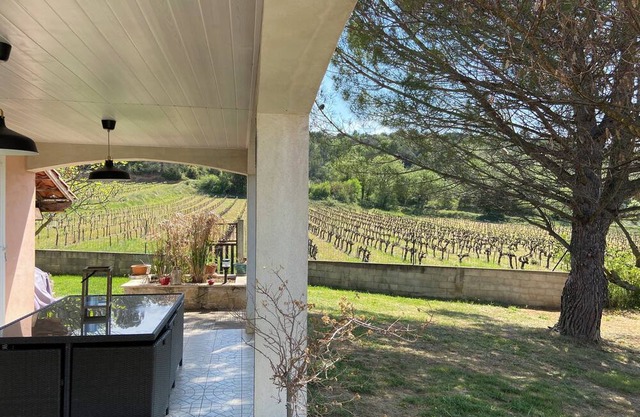 Jolie Villa Spacieuse Avec Piscine Vallée de la Cèze