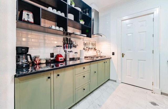 Beaux-Arts house in Condesa with rooftop