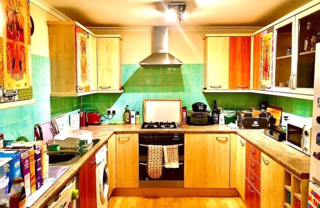 A spacious maisonette close to local amenities