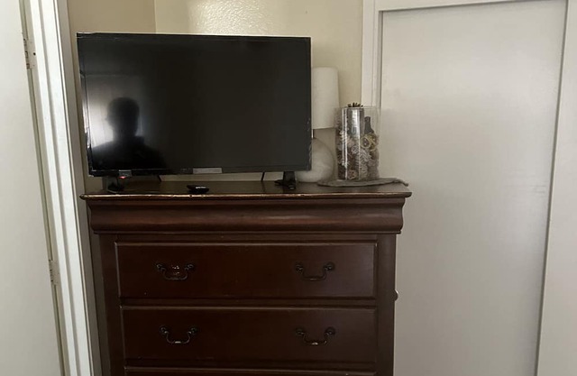 Downtown California, Cozy apartment Fully Furnished