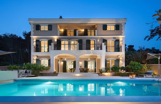 Do you dream of the perfect holiday on one of the beautiful islands of the Adriatic Sea.