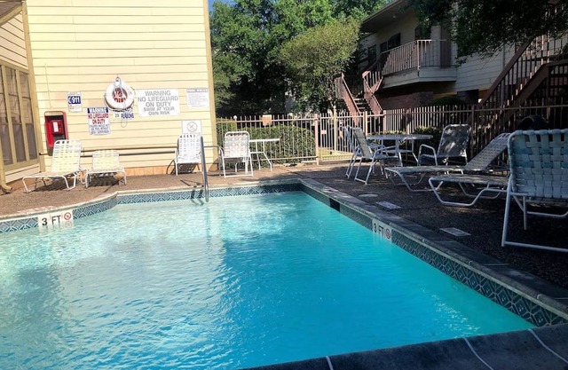 Lovely Texas Med Center apartment for 4 people to sleep