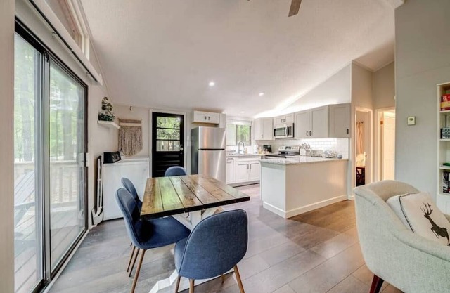 Inviting Forest Retreat with Fireplace