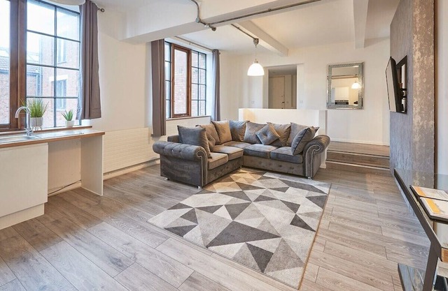 Host & Stay | Concert Square