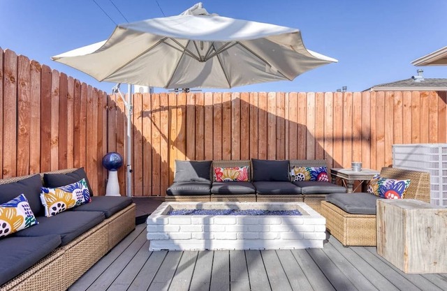 Spacious Beach Retreat