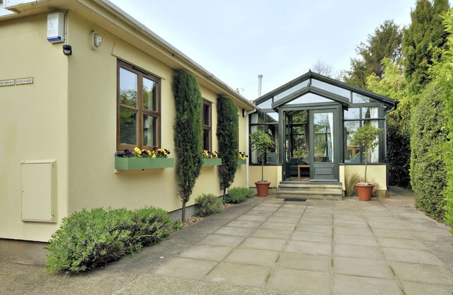 Delightful Cottage In Quiet Location, Close To The Beach And Country Walks