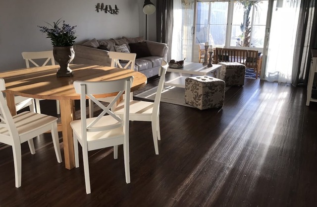 New listing! Gorgeous Errol Estates Villa 35+ min Drive to Disney & Universal