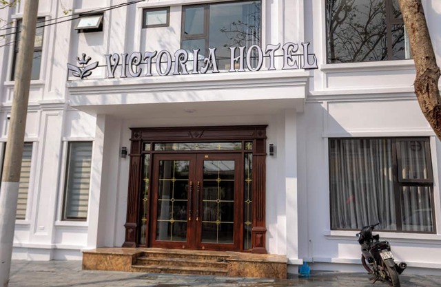 Victoria Hotel MC - by BAY LUXURY