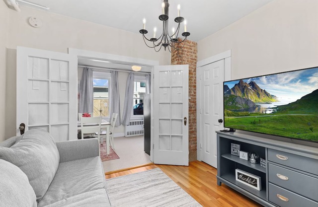 Lovely Hastings home convenient to NYC.