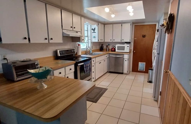 Charming 3-bedroom house with AC, WiFi in brilliant Melbourne