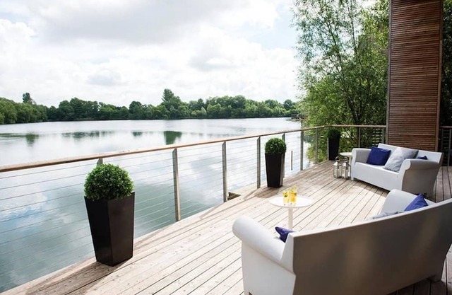 White Willow Lodge LAK-00