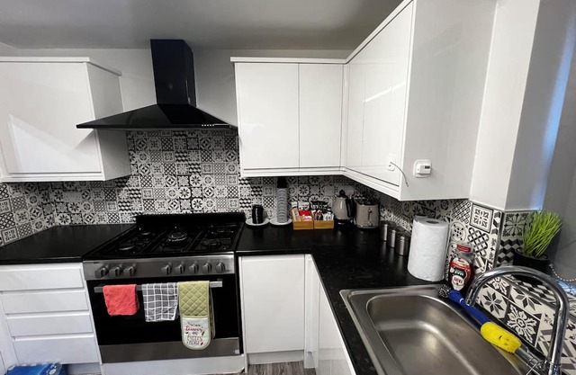 5 bed Stylishly furnished & close proximity to the City centre and Coventry Uni