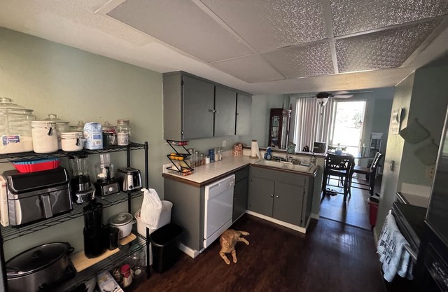 Cozy Cottage Central to Resorts and Wine Country