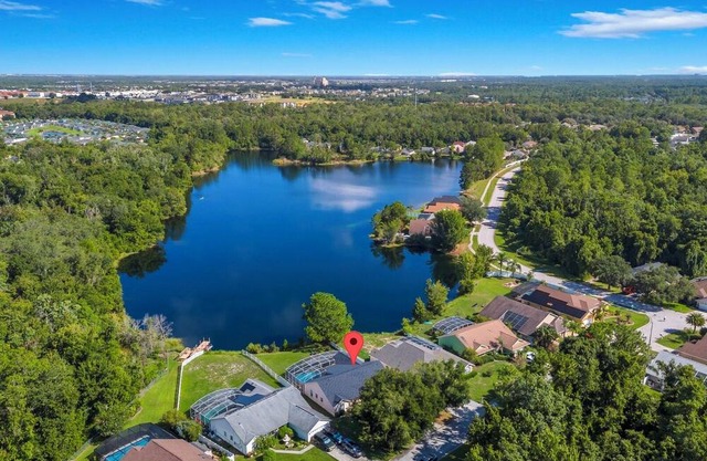 Sunny villa with sunset views under new management