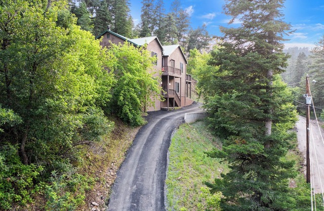 Charming and Serene 4-bedroom house with Spectacular Views of the Black Forest
